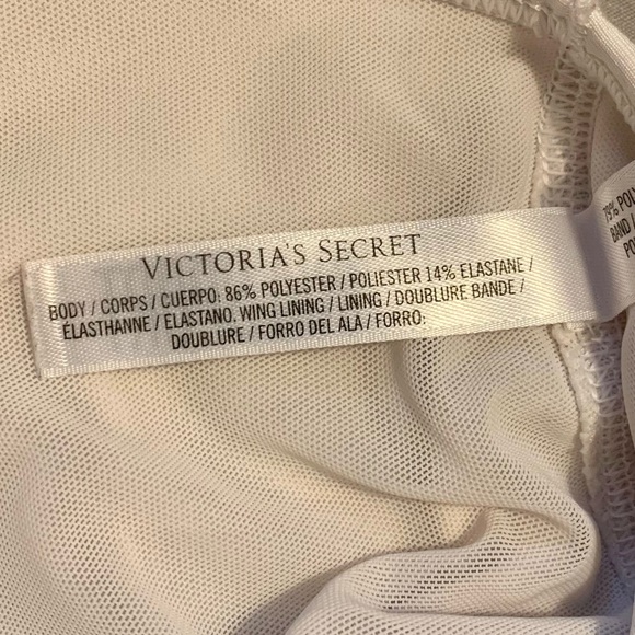 VS Sports Bra - Picture 3 of 4